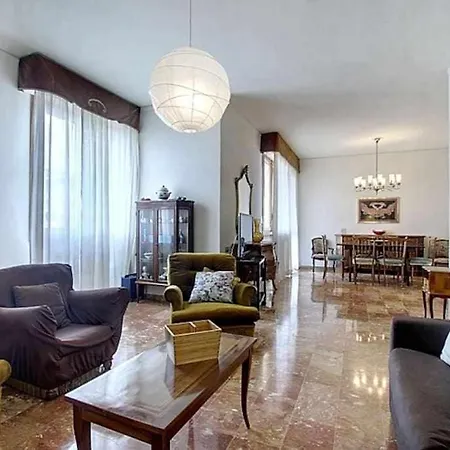 Apartment Frati Bigi With Two Bedrooms And Parking *