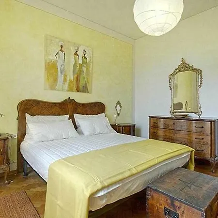 Apartment Frati Bigi With Two Bedrooms And Parking