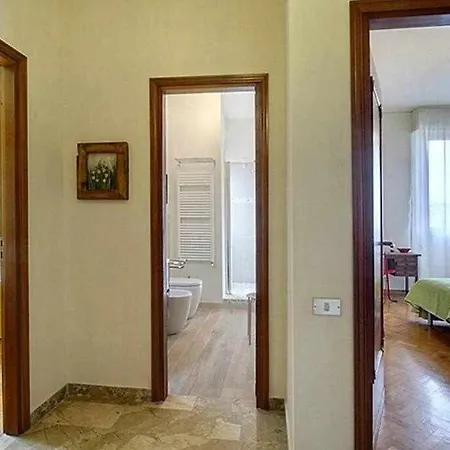 Frati Bigi With Two Bedrooms And Parking Apartamento Florença
