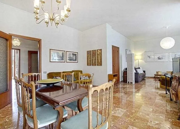 Lägenhet Frati Bigi With Two Bedrooms And Parking Florens