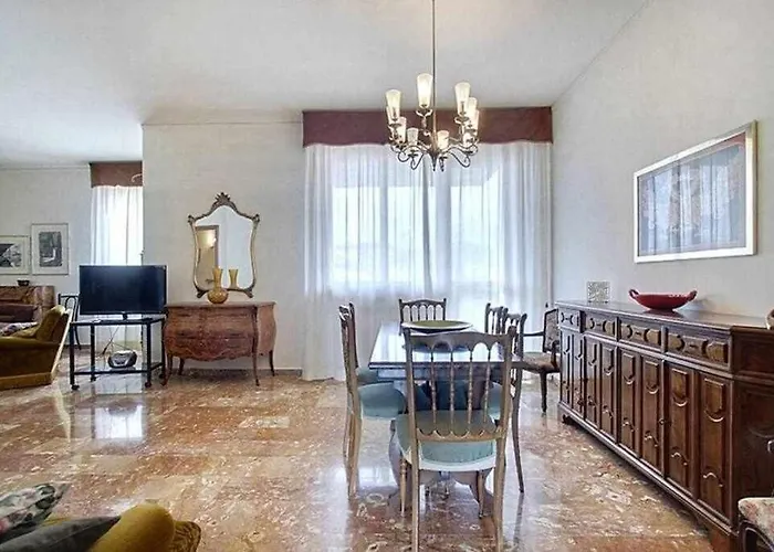 Frati Bigi With Two Bedrooms And Parking Florens