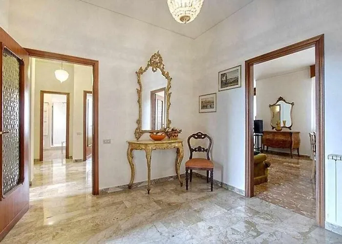 Frati Bigi With Two Bedrooms And Parking