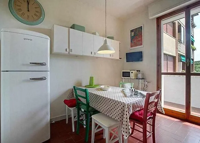 Frati Bigi With Two Bedrooms And Parking Lägenhet *
