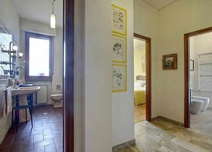 Frati Bigi With Two Bedrooms And Parking Lägenhet Florens