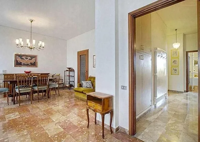 Frati Bigi With Two Bedrooms And Parking Lägenhet Florens