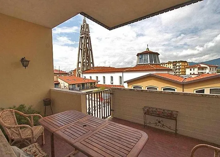 Frati Bigi With Two Bedrooms And Parking * Florens