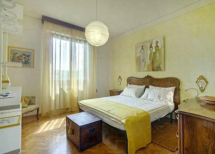 Lägenhet Frati Bigi With Two Bedrooms And Parking Florens