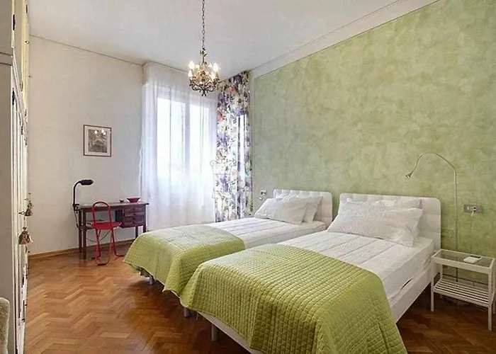 Frati Bigi With Two Bedrooms And Parking Lägenhet *