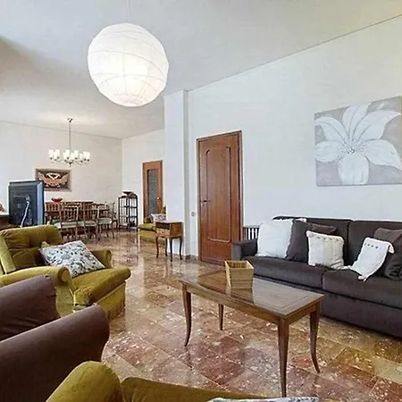 Διαμέρισμα Frati Bigi With Two Bedrooms And Parking *