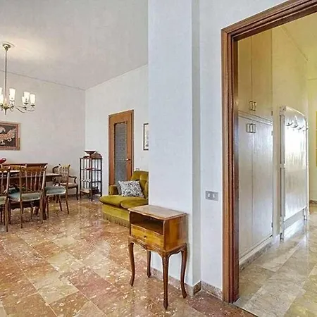 Frati Bigi With Two Bedrooms And Parking Διαμέρισμα Φλωρεντία